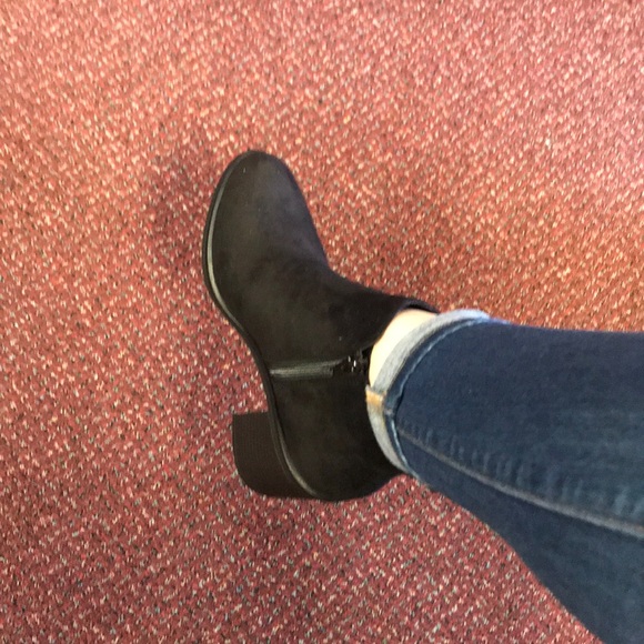 ❌1 LEFT!! Size 8.5❌Comfy Block Heeled Booties - Picture 6 of 8